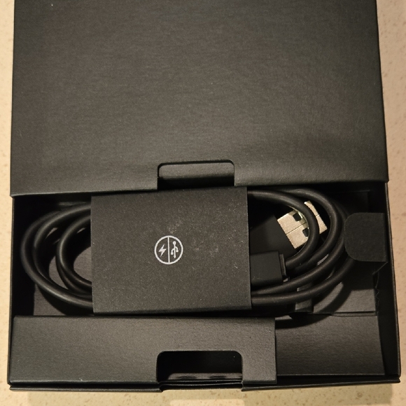 Solo3 Wireless Headphones - Gold - Picture 7 of 13